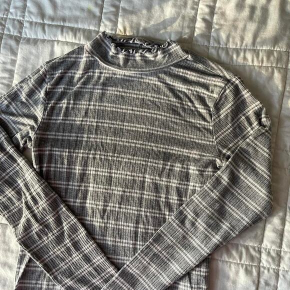 Arizona gray striped Mock turtleneck sz S ruffled hems casual autumn minimalist - Picture 2 of 5